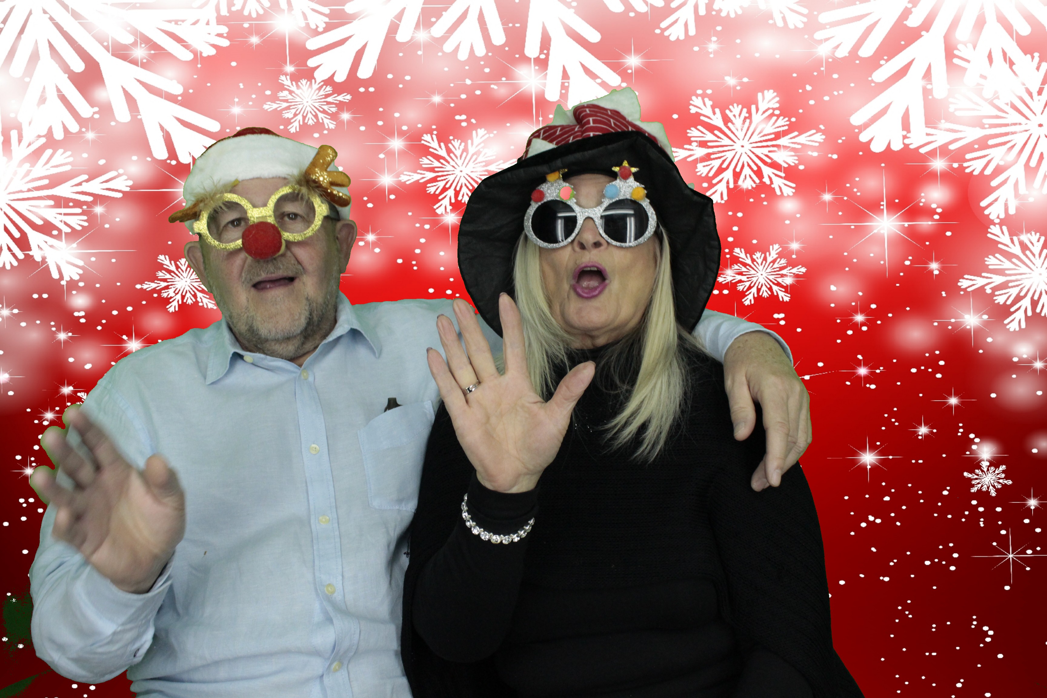 Silvermere Christmas Party | View more photos from the event at gallery.myphotoboothexperience.co.uk/u/MyPhotoBoothExperienceLtd/Silvermere-Christmas-Party-3